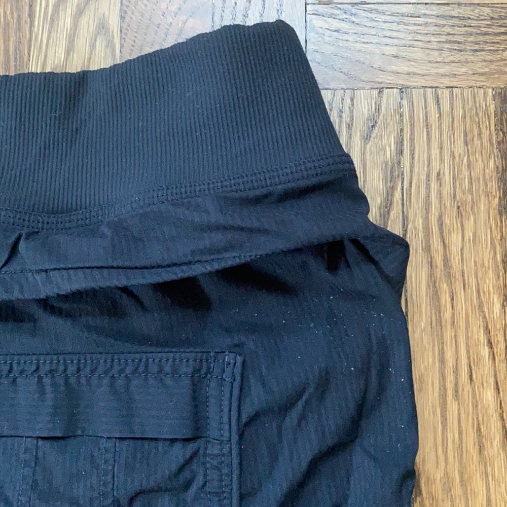 lululemon pants - Picture 5 of 5
